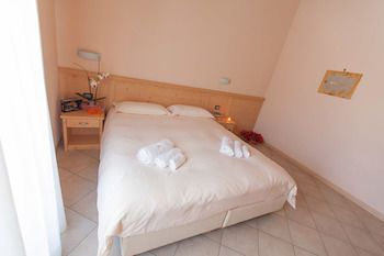Residence Hotel Raggio Di Luce