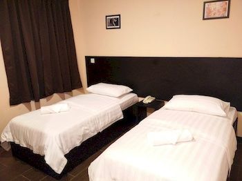 OYO 43959 Astana Hotel