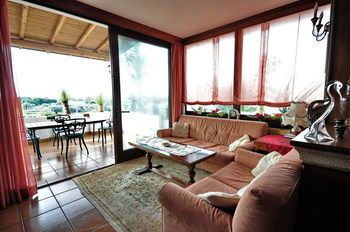 Felline In Bed&Breakfast