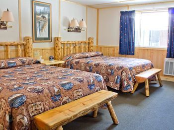 Canyon Lodge & Cabins - Inside the Park
