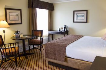 Lake Yellowstone Hotel & Cabins - Inside the Park