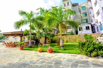 Outdoor Pictures 24