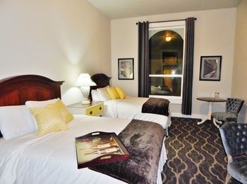 The Dilworth Inn