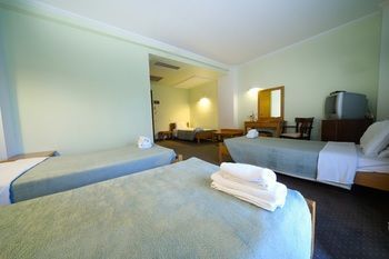 Mont Helmos Hotel