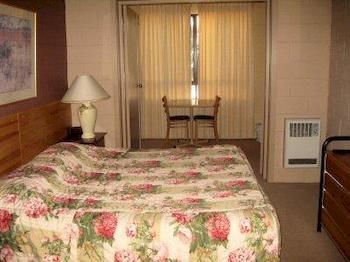 Cottonwood Lodge