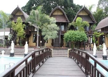 Batur Lakeside Huts