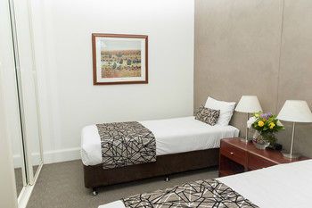 Bathurst Motor Inn
