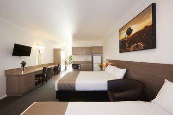 Adelong Motel