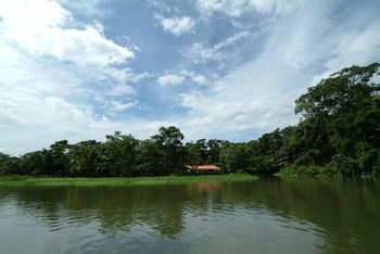 Lirio Lodge