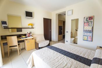 Ticho's Hotel