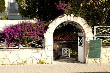 Outdoor Pictures 24