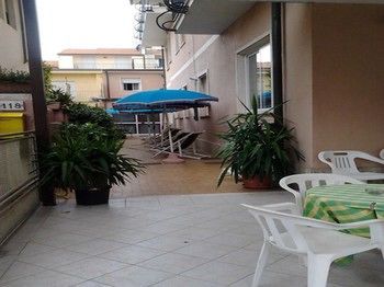Outdoor Pictures 17