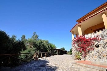 Hotel Maladroxia
