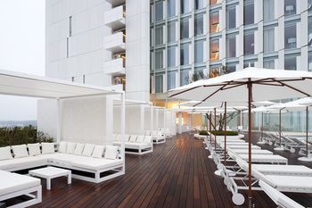 Seamarq Hotel