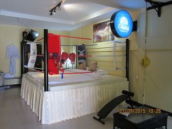Retro Box Hotel Chumphon