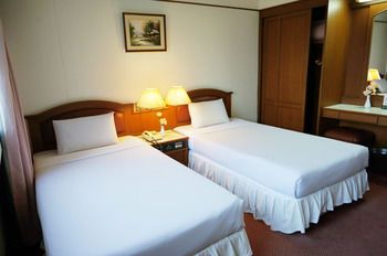 Hatyai Central Hotel