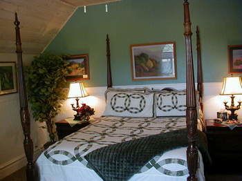 Monroe Inn