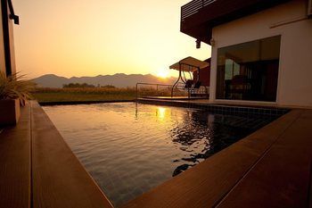 Outdoor Pictures 22