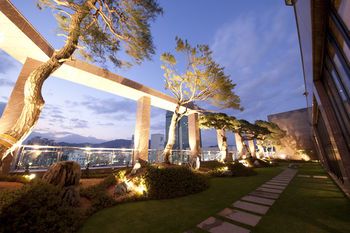 Outdoor Pictures 24