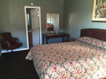 Deluxe Motel