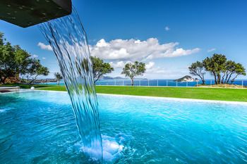 Artina Luxury Villa