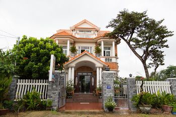 Beautiful Moon Hoi An Villa