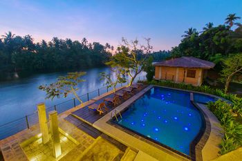 Outdoor Pictures 24