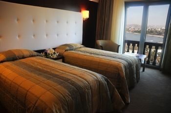 Paradise Island Hotel