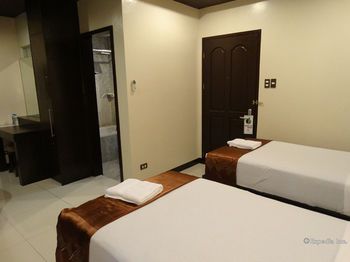 Peridot Suites