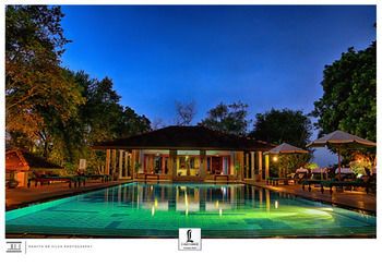 Outdoor Pictures 22