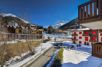 Outdoor Pictures 22