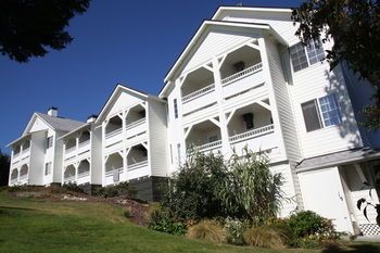 Outlook Inn on Orcas Island