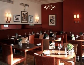 The George Hotel