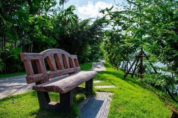 Outdoor Pictures 19