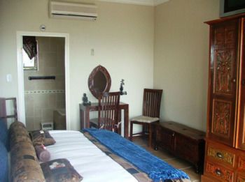 LOMBOK LODGE