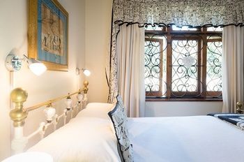 Jean-Lee Bed and Breakfast