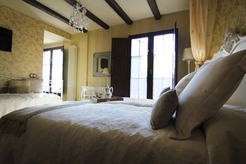 Hotel Rural La Tenada