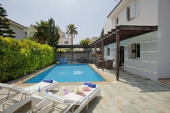Villa Skyros