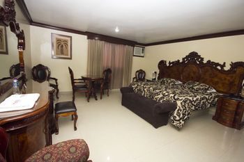 Hotel Toledo