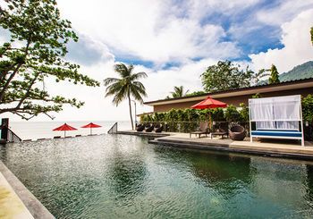 Sunset Beach Club Hotel & Spa