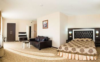 Nobel Hotel
