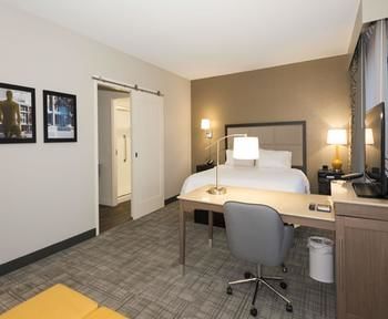 Hampton Inn and Suites Minneapolis University Area, MN