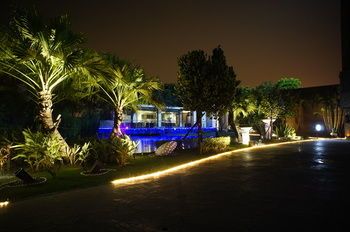 Outdoor Pictures 22