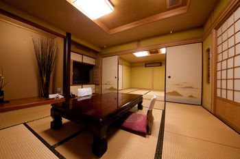 Ryokan Sennari (13 years or older)