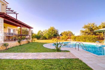Gerani Villas