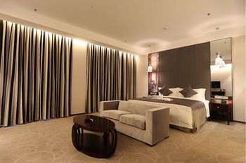 Dandong Venice Jianguo Hotel
