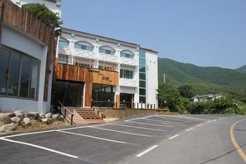 Outdoor Pictures 1