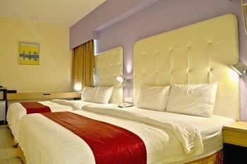 Lumut Suites