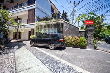 RedDoorz near Ngurah Rai Airport 2