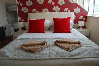 Crystal House Bed & Breakfast